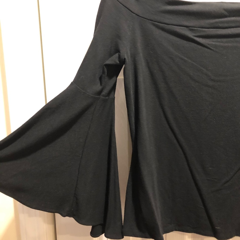 Express Bell Sleeved Top - Picture 1 of 3
